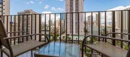 Ohia Waikiki Studio Suites Exterior