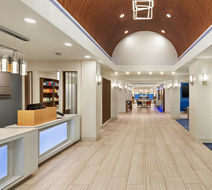 Holiday Inn Express Lobby
