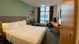 Holiday Inn Express - Causeway Bay Room