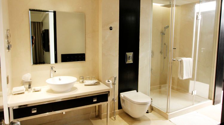 Crowne Plaza Pune City Centre Room