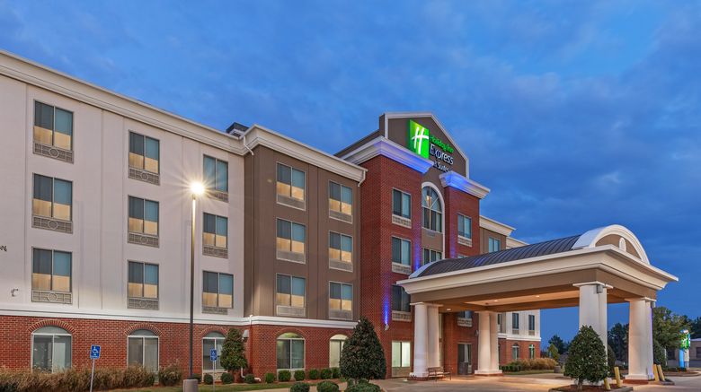 <b>Holiday Inn Express Hotel & Suites Exterior</b>. Images powered by <a href="https://www.leonardoworldwide.com/" title="Leonardo Worldwide" target="_blank">Leonardo</a>.