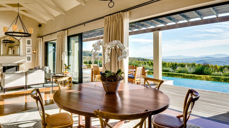 <b>Delaire Graff Lodges & Spa Room</b>. Images powered by <a href="https://www.leonardoworldwide.com/" title="Leonardo Worldwide" target="_blank">Leonardo</a>.