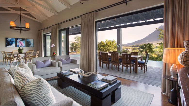 <b>Delaire Graff Lodges & Spa Lobby</b>. Images powered by <a href="https://www.leonardoworldwide.com/" title="Leonardo Worldwide" target="_blank">Leonardo</a>.