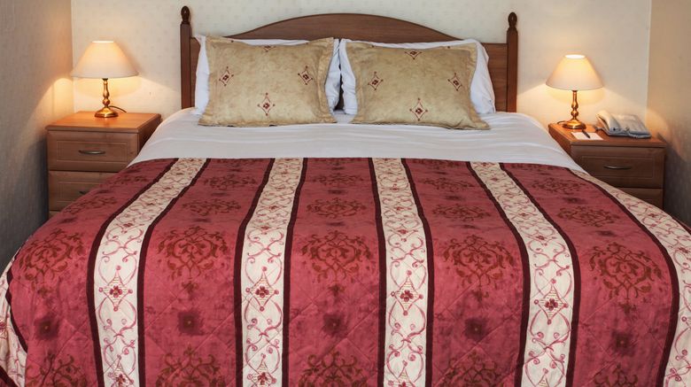 <b>Pettifers Freehouse Hotel Room</b>. Images powered by <a href="https://www.leonardoworldwide.com/" title="Leonardo Worldwide" target="_blank">Leonardo</a>.