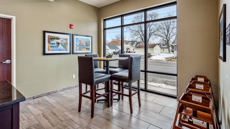 <b>Cobblestone Hotel & Suites Little Chute Restaurant</b>. Images powered by <a href="https://www.leonardoworldwide.com/" title="Leonardo Worldwide" target="_blank">Leonardo</a>.