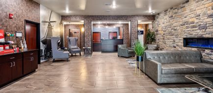 Cobblestone Hotel & Suites Little Chute Lobby