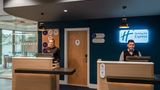 Holiday Inn Exp Cambridge West-Cambourne Lobby