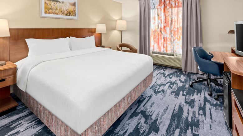 <b>Fairfield Inn San Antonio Market Square Room</b>. Images powered by <a href="https://www.leonardoworldwide.com/" title="Leonardo Worldwide" target="_blank">Leonardo</a>.