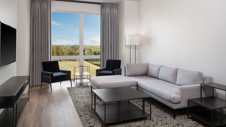 <b>Sheraton Flowood The Refuge Hotel Suite</b>. Images powered by <a href="https://www.leonardoworldwide.com/" title="Leonardo Worldwide" target="_blank">Leonardo</a>.