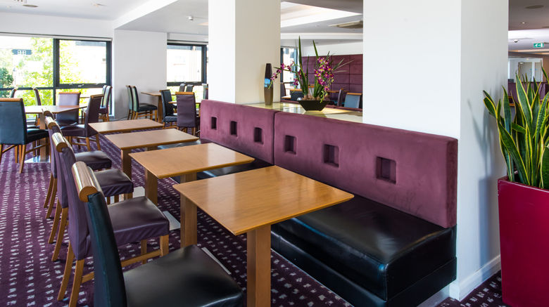 <b>Holiday Inn Express Hemel Hempstead Restaurant</b>. Images powered by <a href="https://www.leonardoworldwide.com/" title="Leonardo Worldwide" target="_blank">Leonardo</a>.