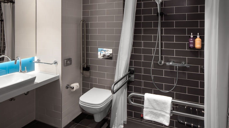 <b>Holiday Inn Express Aarburg-Oftringen Room</b>. Images powered by <a href="https://www.leonardoworldwide.com/" title="Leonardo Worldwide" target="_blank">Leonardo</a>.