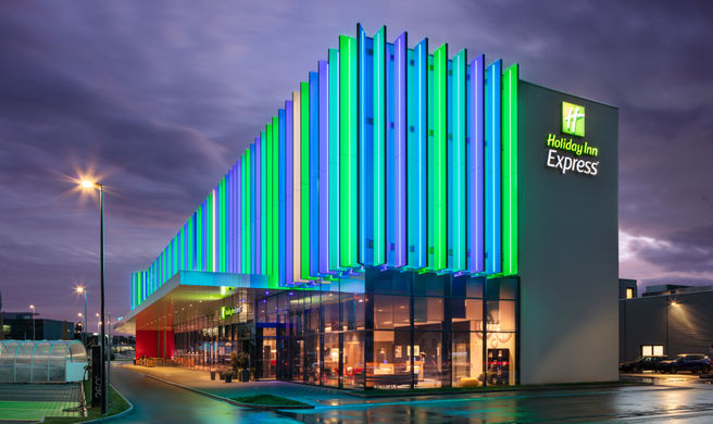 Holiday Inn Express Aarburg-Oftringen Exterior