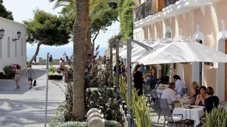 <b>Mirador De Dalt Vila Exterior</b>. Images powered by <a href="https://www.leonardoworldwide.com/" title="Leonardo Worldwide" target="_blank">Leonardo</a>.