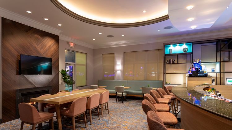 Holiday Inn Hotel & Suites Lobby
