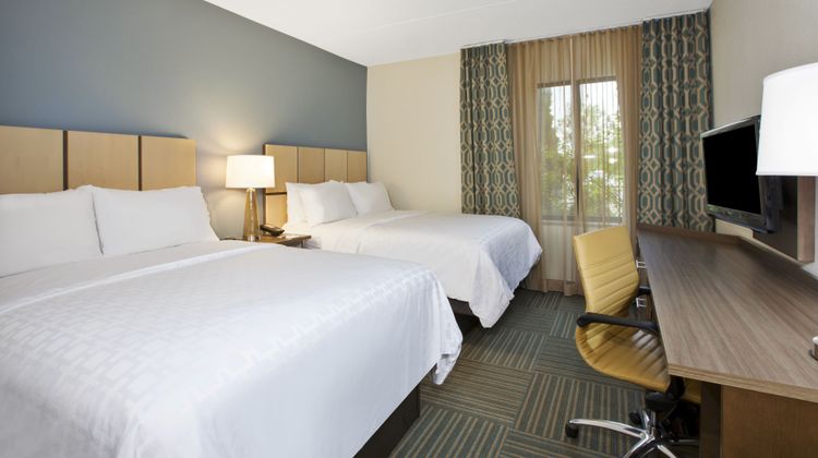 Candlewood Suites Grand Rapids Airport Room