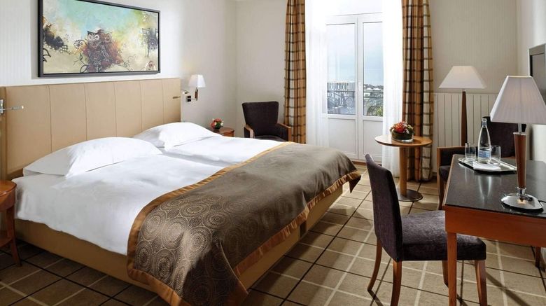 <b>Hotel de la Paix Room</b>. Images powered by <a href="https://www.leonardoworldwide.com/" title="Leonardo Worldwide" target="_blank">Leonardo</a>.