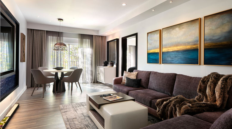 <b>Sunset Marquis Room</b>. Images powered by <a href="https://www.leonardoworldwide.com/" title="Leonardo Worldwide" target="_blank">Leonardo</a>.