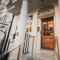 44 Curzon Street Apartments by Mansley