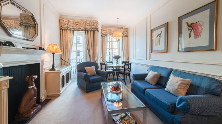 <b>44 Curzon Street Apartments by Mansley Room</b>. Images powered by <a href="https://www.leonardoworldwide.com/" title="Leonardo Worldwide" target="_blank">Leonardo</a>.