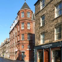 Braid Apartments by Mansley