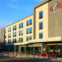 avid hotel Beaumont