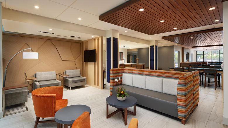 <b>Holiday Inn Express & Suites Gulf Breeze Lobby</b>. Images powered by <a href="https://www.leonardoworldwide.com/" title="Leonardo Worldwide" target="_blank">Leonardo</a>.
