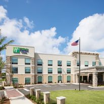 Holiday Inn Express & Suites Gulf Breeze