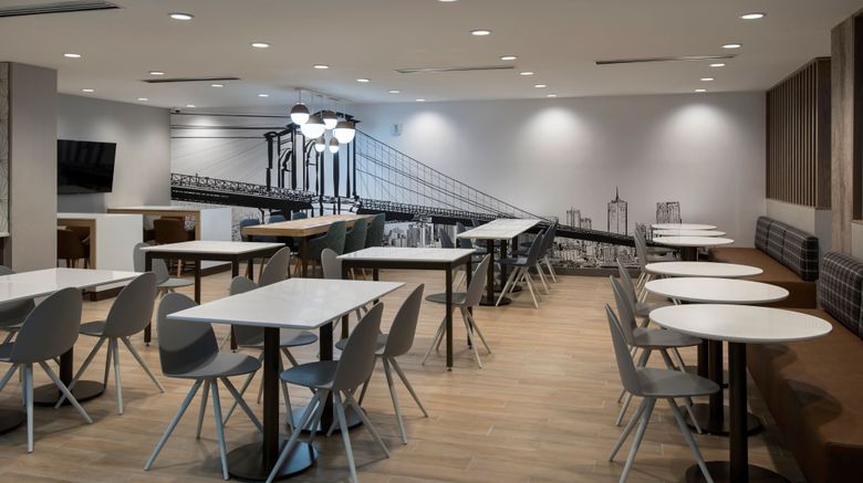 <b>TownePlace Suites New York Brooklyn Restaurant</b>. Images powered by <a href="https://www.leonardoworldwide.com/" title="Leonardo Worldwide" target="_blank">Leonardo</a>.