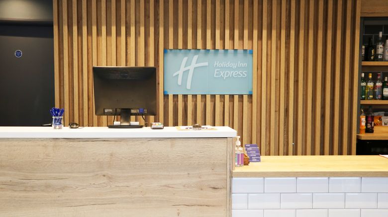 <b>Holiday Inn Express Racecourse Lobby</b>. Images powered by <a href="https://www.leonardoworldwide.com/" title="Leonardo Worldwide" target="_blank">Leonardo</a>.