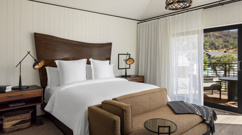 <b>Four Seasons Resort & Residences Napa Room</b>. Images powered by <a href="https://www.leonardoworldwide.com/" title="Leonardo Worldwide" target="_blank">Leonardo</a>.