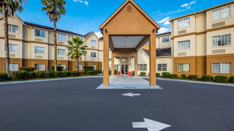 <b>Red Roof PLUS+ & Suites Savannah I-95 Exterior</b>. Images powered by <a href="https://www.leonardoworldwide.com/" title="Leonardo Worldwide" target="_blank">Leonardo</a>.