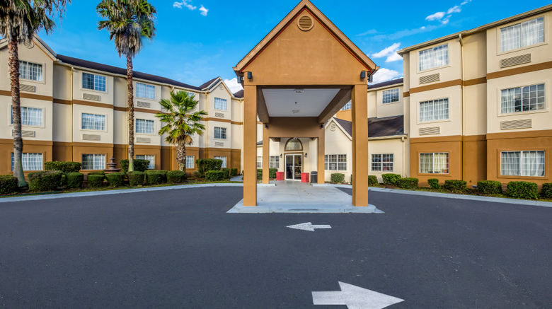 <b>Red Roof PLUS+ & Suites Savannah I-95 Exterior</b>. Images powered by <a href="https://www.leonardoworldwide.com/" title="Leonardo Worldwide" target="_blank">Leonardo</a>.