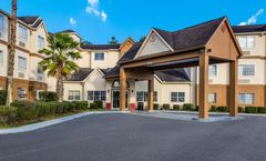 Red Roof PLUS+ & Suites Savannah I-95