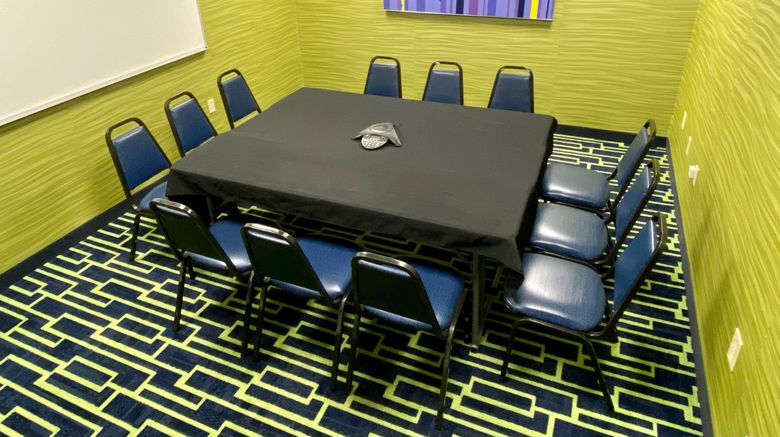 <b>Holiday Inn Express Hotel & Suites Meeting</b>. Images powered by <a href="https://www.leonardoworldwide.com/" title="Leonardo Worldwide" target="_blank">Leonardo</a>.