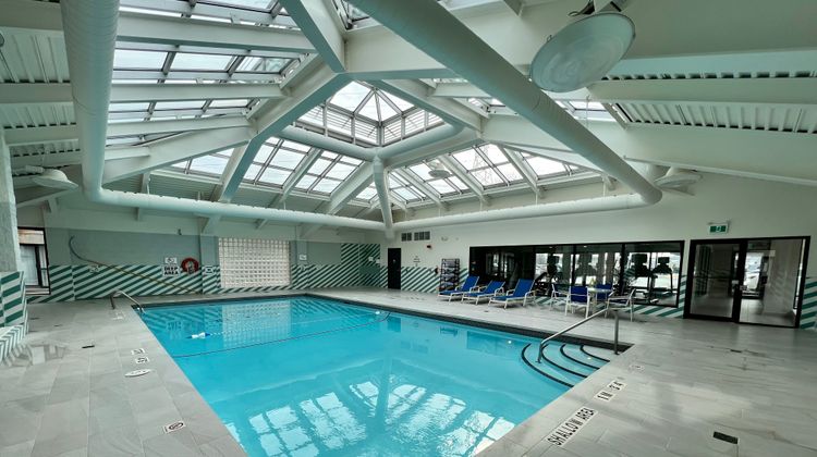 Holiday Inn Toronto Airport Hotel Pool