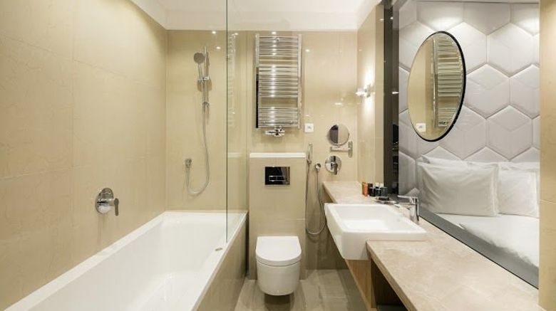 <b>Pytloun Grand Hotel Imperial Room</b>. Images powered by <a href="https://www.leonardoworldwide.com/" title="Leonardo Worldwide" target="_blank">Leonardo</a>.
