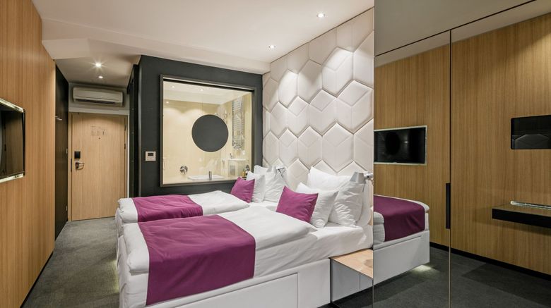 <b>Pytloun Grand Hotel Imperial Room</b>. Images powered by <a href="https://www.leonardoworldwide.com/" title="Leonardo Worldwide" target="_blank">Leonardo</a>.