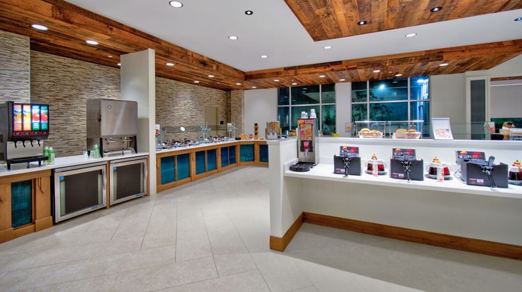 Fairfield Inn & Stes Flamingo Crossings Restaurant