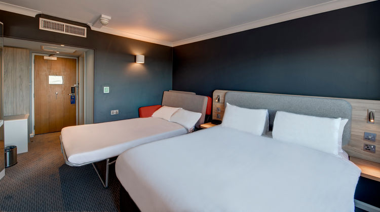 Holiday Inn Edinburgh - City West Room