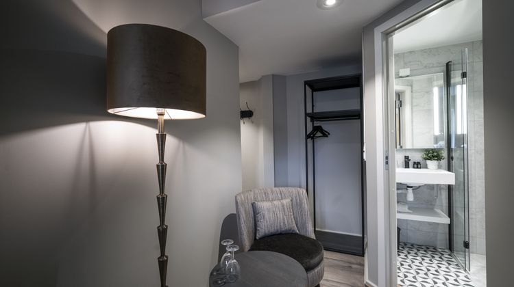 Aksjemollen Hotel Room