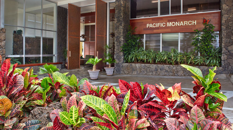 Pacific Monarch Hotel Exterior