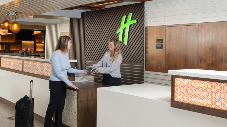 <b>Holiday Inn Portland-Columbia Riverfront Lobby</b>. Images powered by <a href="https://www.leonardoworldwide.com/" title="Leonardo Worldwide" target="_blank">Leonardo</a>.