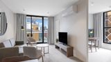 Brady Apartment Hotel Hardware lane Room