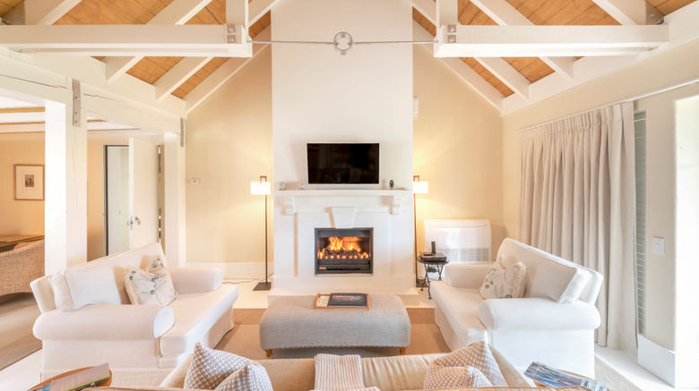 <b>Wharekauhau Country Estate Room</b>. Images powered by <a href="https://www.leonardoworldwide.com/" title="Leonardo Worldwide" target="_blank">Leonardo</a>.
