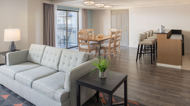 <b>Holiday Inn Portland-Columbia Riverfront Suite</b>. Images powered by <a href="https://www.leonardoworldwide.com/" title="Leonardo Worldwide" target="_blank">Leonardo</a>.