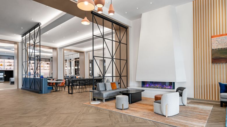 <b>Delta Hotels Santa Clara Silicon Valley Lobby</b>. Images powered by <a href="https://www.leonardoworldwide.com/" title="Leonardo Worldwide" target="_blank">Leonardo</a>.