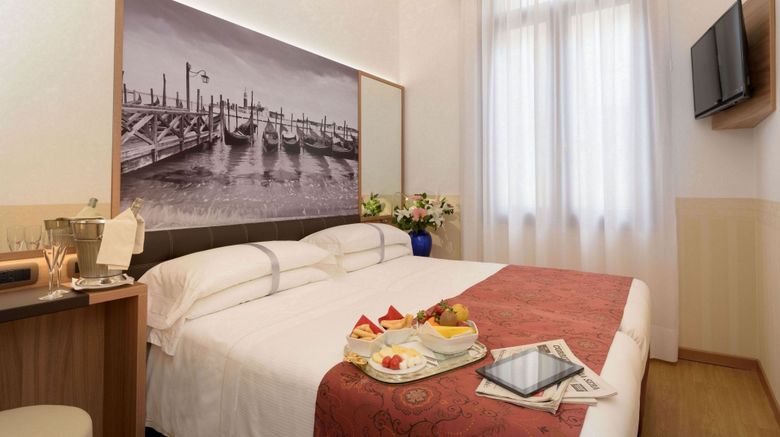 <b>UNAHOTELS Ala Venezia Room</b>. Images powered by <a href="https://www.leonardoworldwide.com/" title="Leonardo Worldwide" target="_blank">Leonardo</a>.
