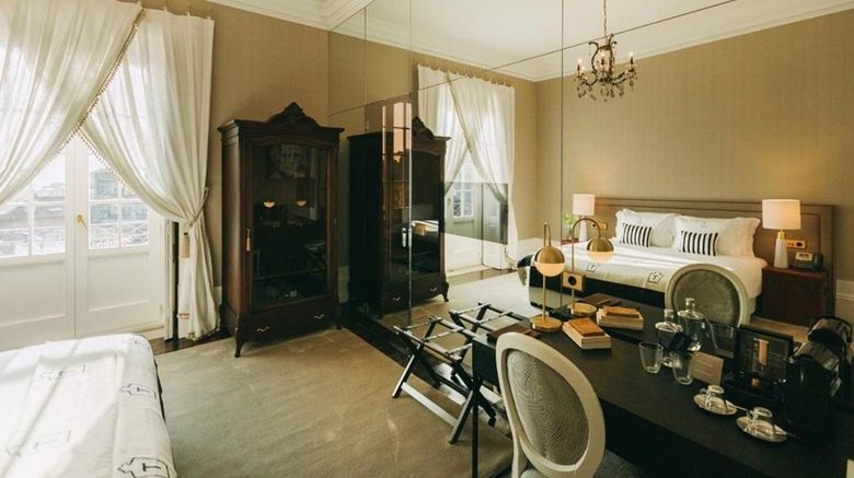 <b>Torel Palace Porto Room</b>. Images powered by <a href="https://www.leonardoworldwide.com/" title="Leonardo Worldwide" target="_blank">Leonardo</a>.