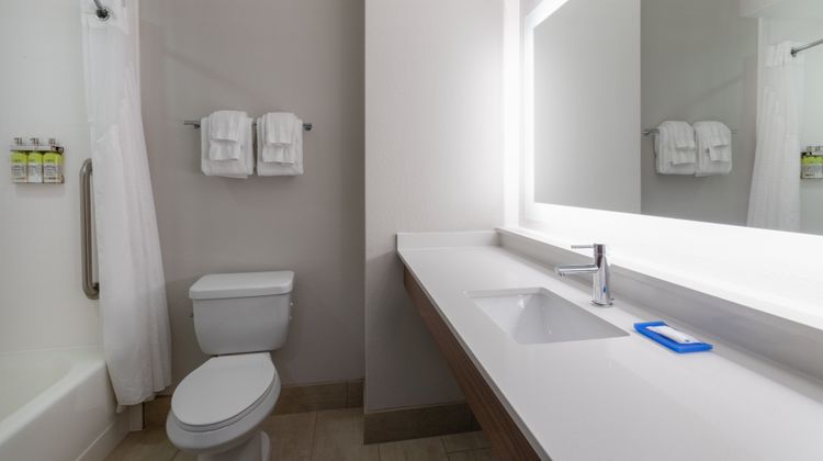 Holiday Inn Express Crystal River Room