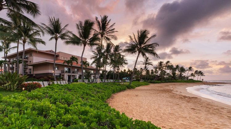 Marriott's Waiohai Beach Club Exterior